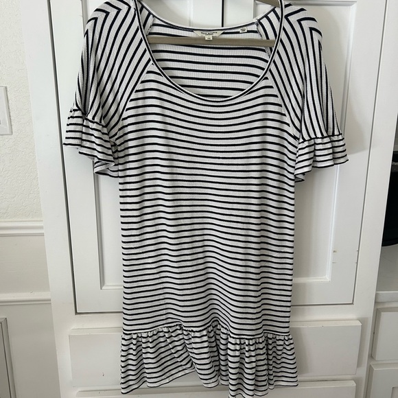 Max Studio Black and White Striped Mini Dress - Picture 1 of 4